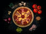 Húsimádó pizzánk
