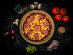 Sonkás-kukoricás pizza Szolnokon a Pizza Home-nál